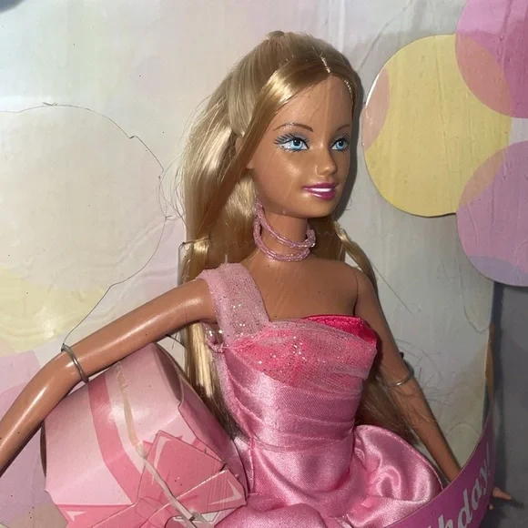 2004 Happy Birthday Barbie 20 years NIB Mint - Picture 3 of 8